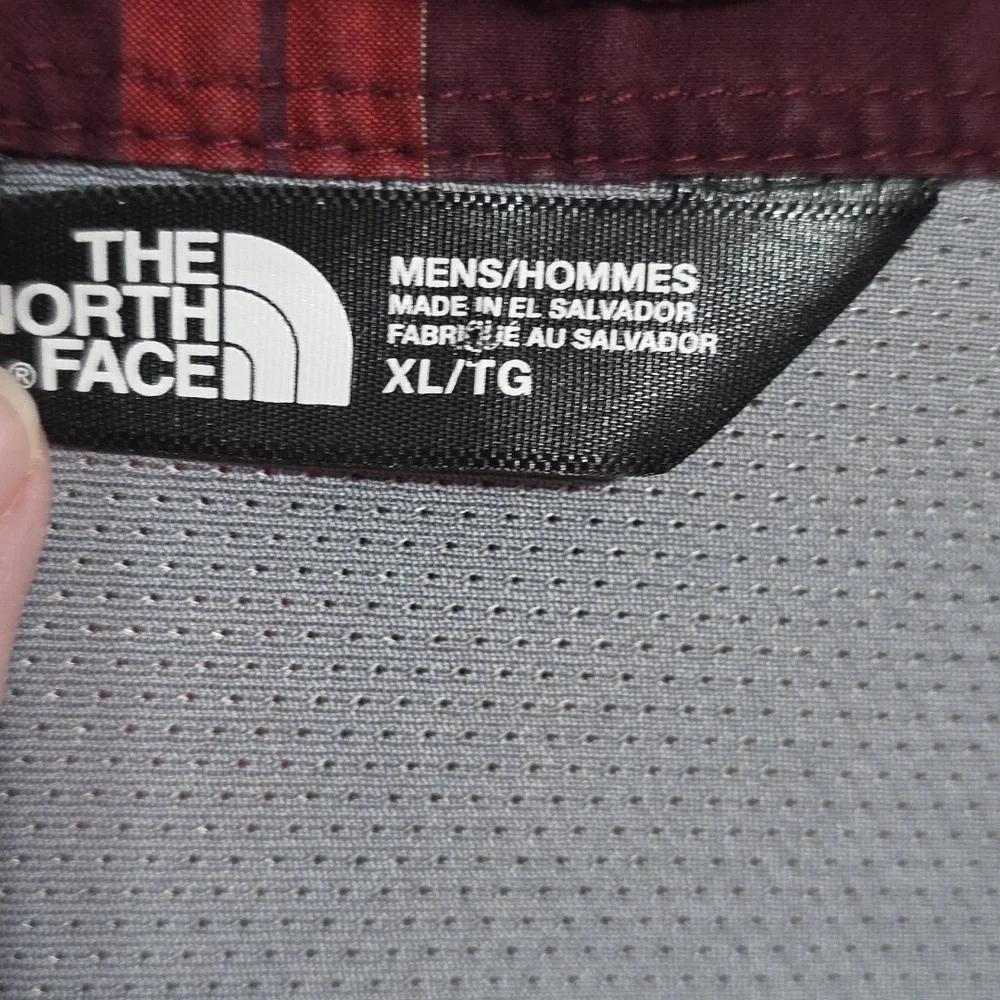 The North Face Mens Button Up Shirt Red/Burgandy Plaid Pockets Sz XL GUC *READ**
